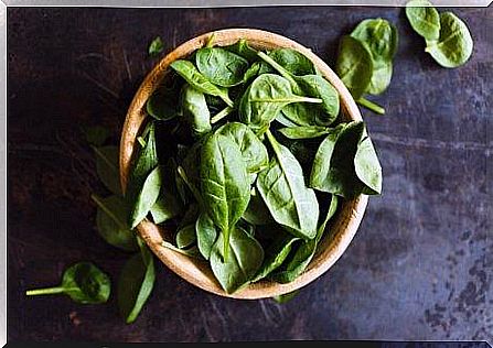 Green leafy vegetables are good for your eye health