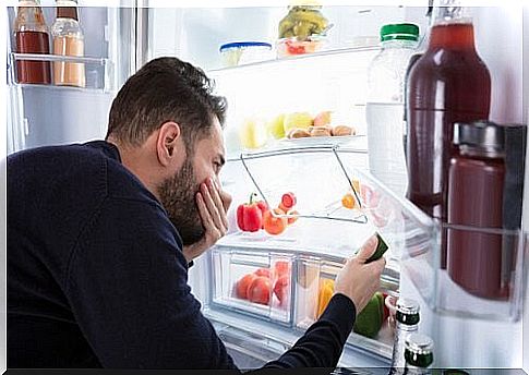 Bad smell in the fridge