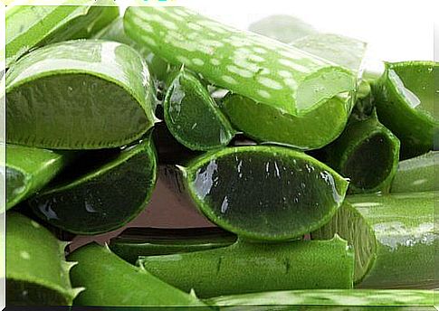 Reduce cholesterol with aloe vera, cucumber and grapefruit juice