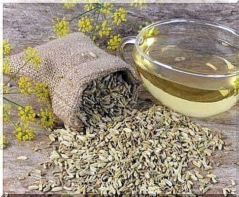 Drink fennel seeds with lemon.