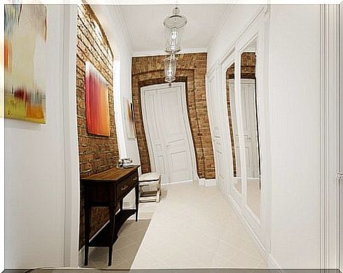 Useful tips for decorating your hallway