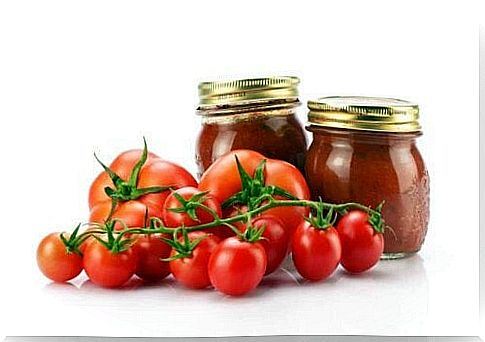 Bottled tomatoes